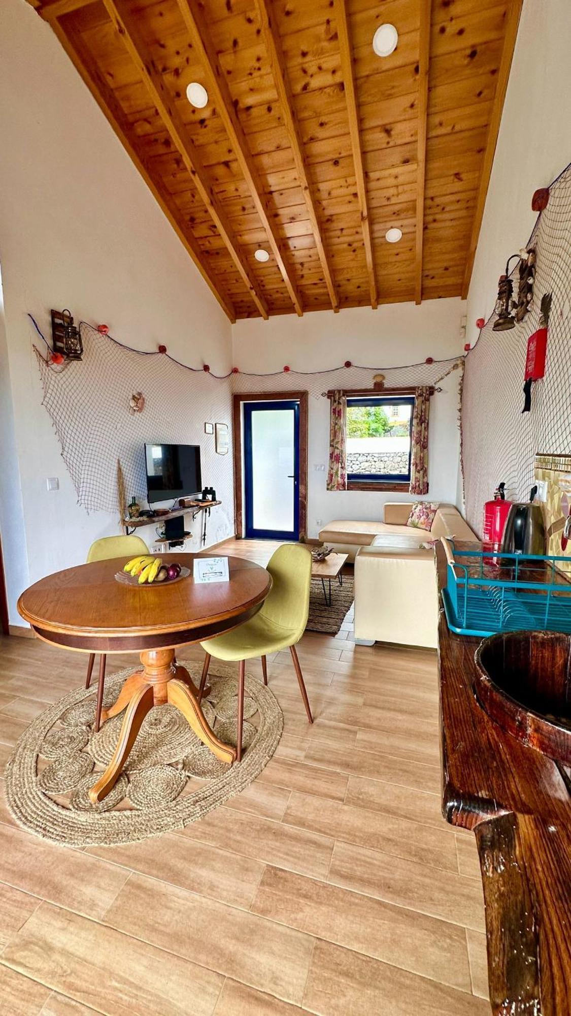 Flora E Fauna House Villa Biscoitos  ภายนอก รูปภาพ